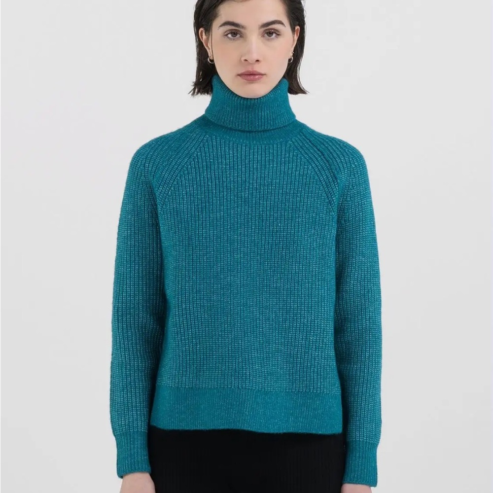 Happily Grey Alpaca 🦙 wool sweater size medium BNWT!